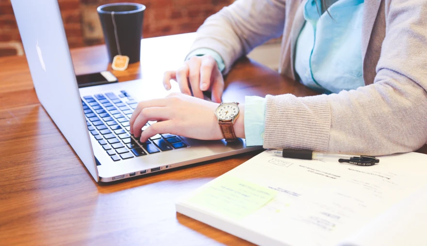 Media multitasking in the younger generation: Less is more